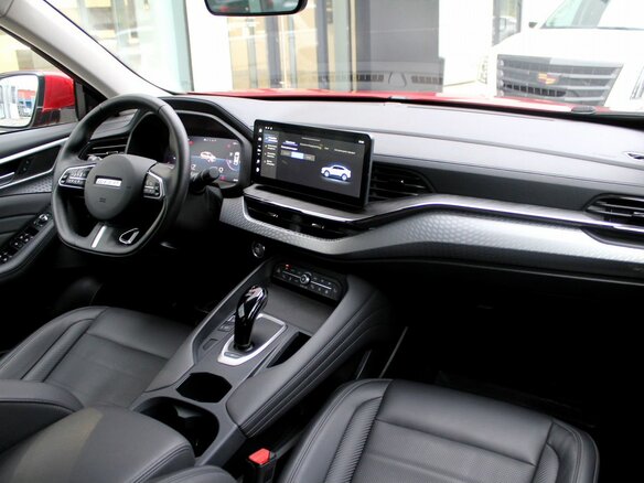 2024 Haval F7x I Рестайлинг, красный, 2620000 рублей - вид 8