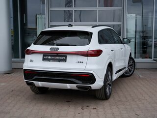 2026 Audi Q5 L III (GU), белый, 6249900 рублей, вид 3