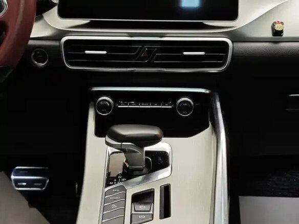 2023 Geely Binyue I Рестайлинг, белый - вид 18