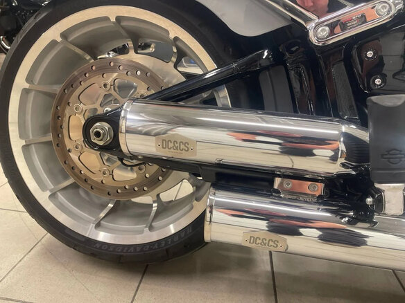 2024 Harley-Davidson Fat Boy, серый, 3099000 рублей - вид 3