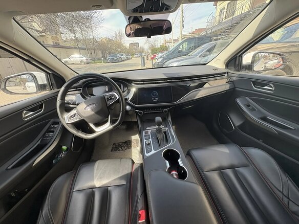 2023 Omoda S5, белый, 840000 рублей - вид 4