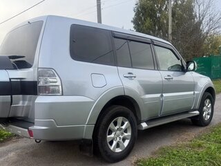 2014 Mitsubishi Pajero IV Рестайлинг 2, серебристый, 2900000 рублей, вид 4