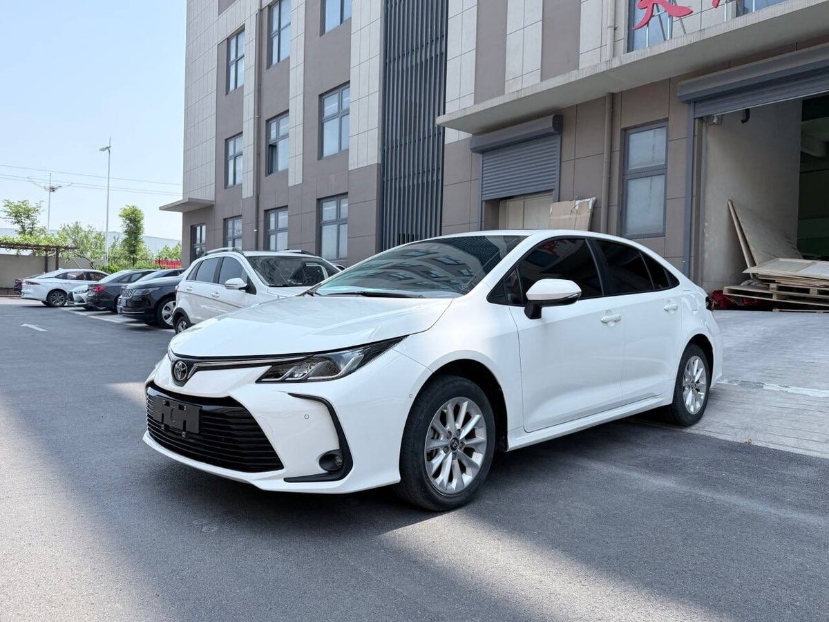 Открыть фотографии: Toyota Corolla XII (E210)