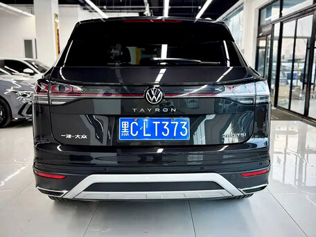 2023 Volkswagen Tayron I Рестайлинг, чёрный, 2380000 рублей, вид 5