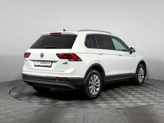2017 Volkswagen Tiguan II, белый, 1480000 рублей, вид 5