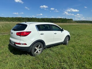 2014 Kia Sportage III Рестайлинг, белый, 1090000 рублей, вид 2