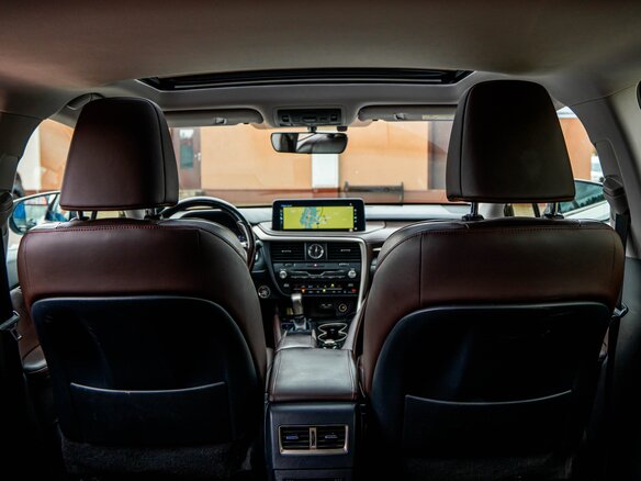 2019 Lexus RX 300 IV Рестайлинг, белый, 4450000 рублей - вид 29