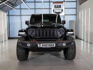 2026 Jeep Wrangler IV (JL) Рестайлинг, чёрный, 9201077 рублей, вид 3