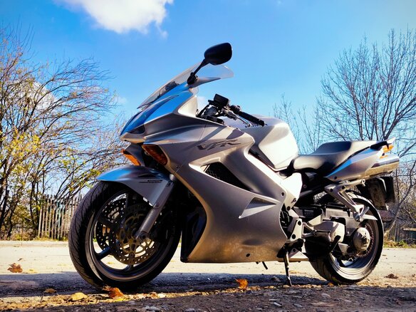 2005 Honda VFR 800, серый, 600000 рублей - вид 13
