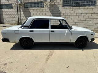 2004 Lada (ВАЗ) 2107, белый, 90000 рублей, вид 5