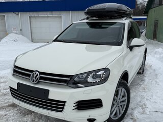 2011 Volkswagen Touareg II, белый, 2300000 рублей, вид 2