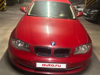 2010 BMW 1 серии 116i I (E81/E82/E87/E88) Рестайлинг, красный, 600000 рублей, вид 1