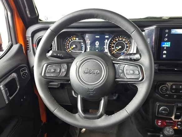 2023 Jeep Gladiator II (JT), оранжевый, 6900000 рублей - вид 5
