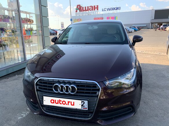 2012 Audi A1 I (8X), пурпурный, 1000000 рублей - вид 2