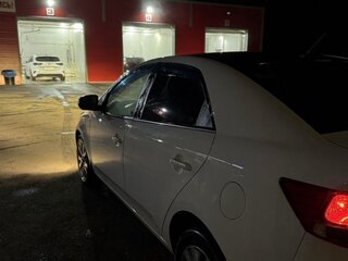 2010 Kia Cerato 6-speed II, белый, 470000 рублей, вид 4