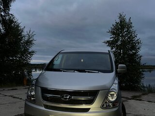 2008 Hyundai H-1 II, серый, 1050000 рублей, вид 2