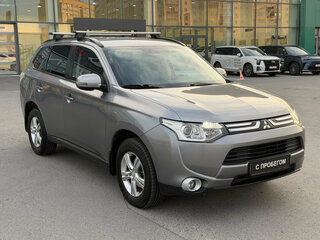 2012 Mitsubishi Outlander III, серый, 1075000 рублей, вид 3