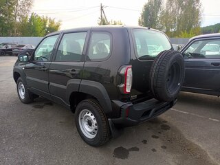 2026 Lada (ВАЗ) Niva Travel I Рестайлинг, чёрный, 1419000 рублей, вид 5