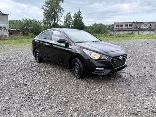 2017 Hyundai Solaris II, чёрный, 770000 рублей, вид 2