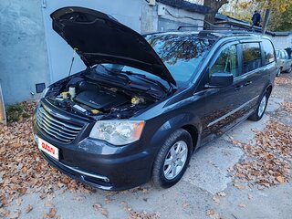 2011 Chrysler Town & Country V Рестайлинг, серый, 1350000 рублей, вид 4