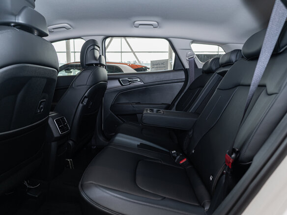 2026 Kia Sportage V Рестайлинг, белый, 5370000 рублей - вид 17