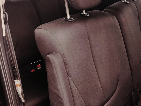 2011 Mazda Biante, чёрный, 1300000 рублей - вид 10