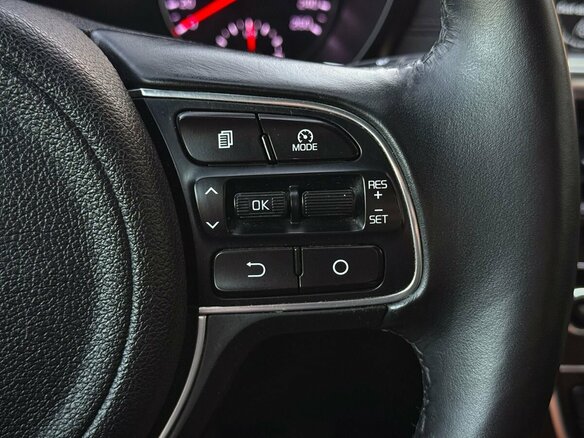 2018 Kia Optima IV Рестайлинг, белый, 1499000 рублей - вид 17