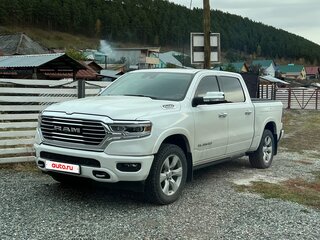 2020 Ram 1500 Quad Cab eTorque V, белый, 7520000 рублей, вид 1