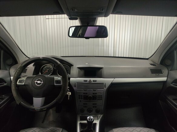 2011 Opel Astra H Рестайлинг, серый, 530000 рублей - вид 7