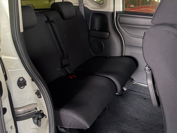 2017 Honda N-BOX I Рестайлинг, белый, 799000 рублей - вид 17