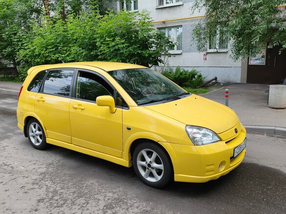 2002 Suzuki Aerio, жёлтый, 390000 рублей - вид 4