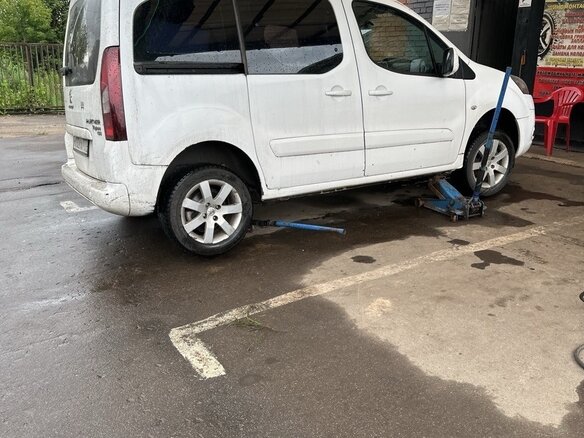 2014 Peugeot Partner II Рестайлинг, белый - вид 2