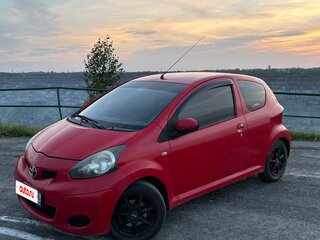 2009 Toyota Aygo I Рестайлинг, красный, 395000 рублей, вид 2