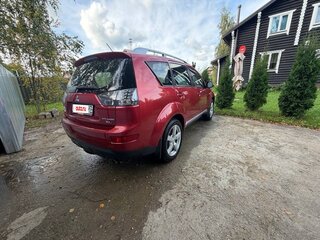 2008 Mitsubishi Outlander II, красный, 900000 рублей, вид 4