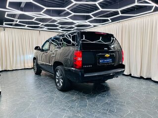 2012 Chevrolet Tahoe 6AT III, чёрный, 2499999 рублей, вид 4