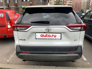 2021 Toyota RAV4 V (XA50), белый, 2500000 рублей, вид 3