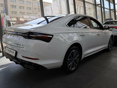 2026 Geely Preface I, белый, 3329990 рублей, вид 4