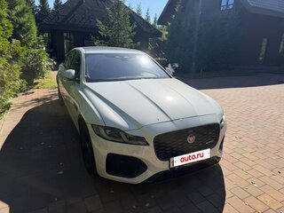 2021 Jaguar XF II Рестайлинг, белый, 5000000 рублей, вид 4