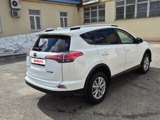 2018 Toyota RAV4 IV (XA40) Рестайлинг, белый, 2360000 рублей, вид 4