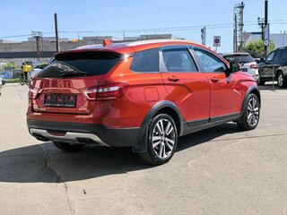 2018 Lada (ВАЗ) Vesta SW Cross I, красный, 1000000 рублей, вид 3