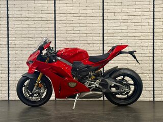 2026 Ducati Panigale V4, красный, 4050000 рублей, вид 4