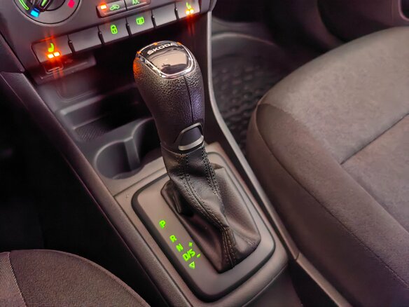 2018 Skoda Rapid I Рестайлинг, белый - вид 18