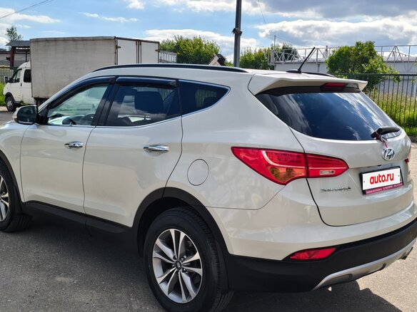 2014 Hyundai Santa Fe III, бежевый, 2000050 рублей - вид 5