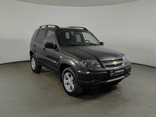 2018 Chevrolet Niva I Рестайлинг, чёрный, 736457 рублей, вид 3