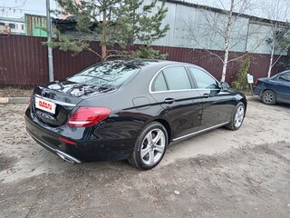 2017 Mercedes-Benz E-Класс 400 V (W213, S213, C238), чёрный, 2739000 рублей, вид 5
