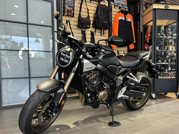 2024 Honda CB 650R, серый, 1220000 рублей - вид 20