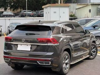 2023 Volkswagen Tharu I, чёрный, 1525333 рублей, вид 3