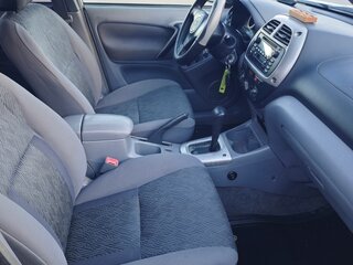 2001 Toyota RAV4 II (XA20), серебристый, 700000 рублей, вид 5