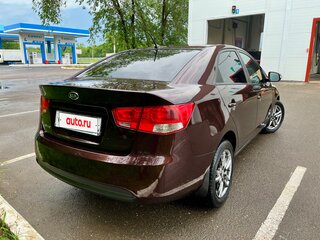 2010 Kia Cerato 5-speed II, пурпурный, 729000 рублей, вид 3