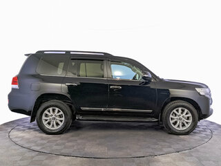 2020 Toyota Land Cruiser 200 Series Рестайлинг 2, чёрный, 8150000 рублей, вид 4